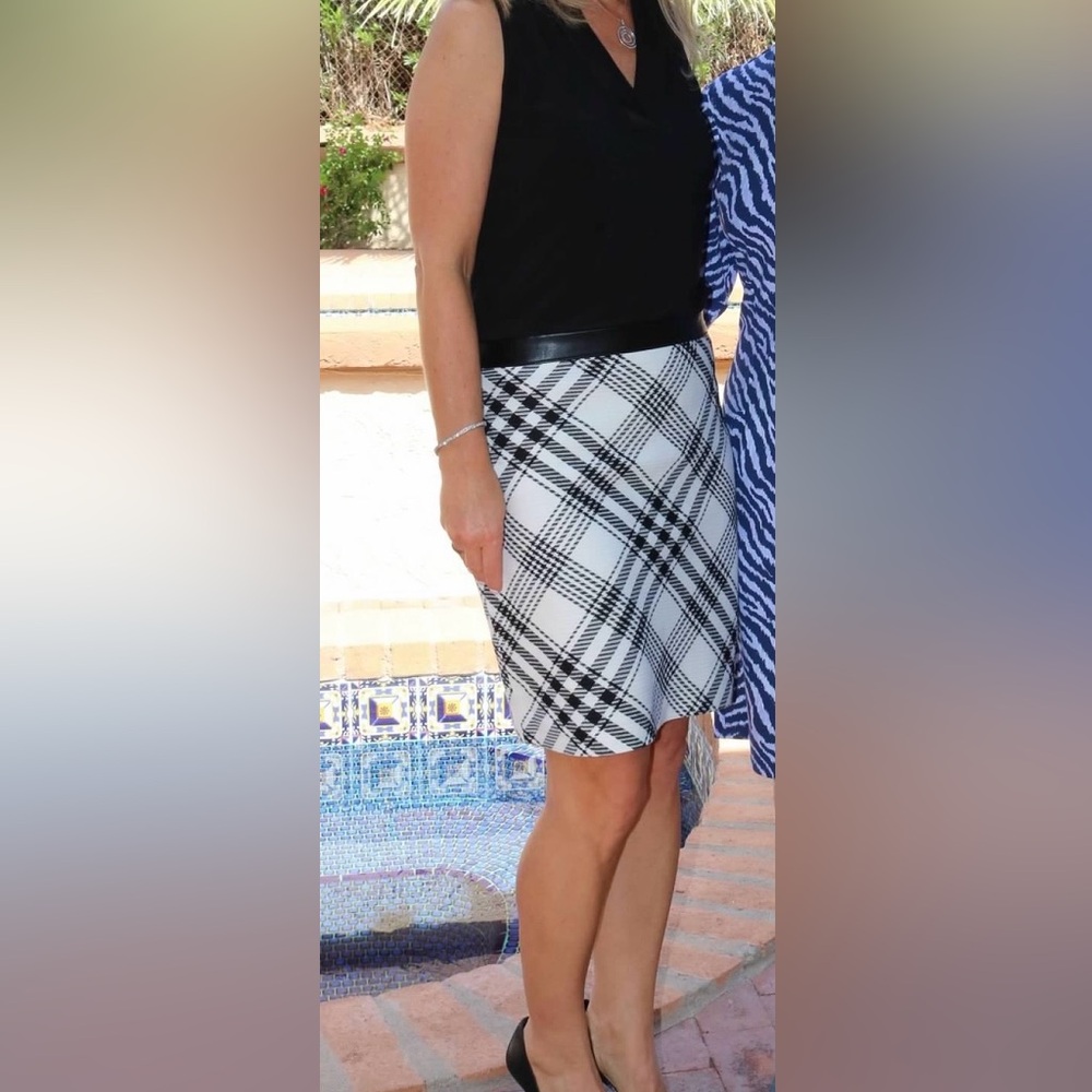 White House black market skirt
